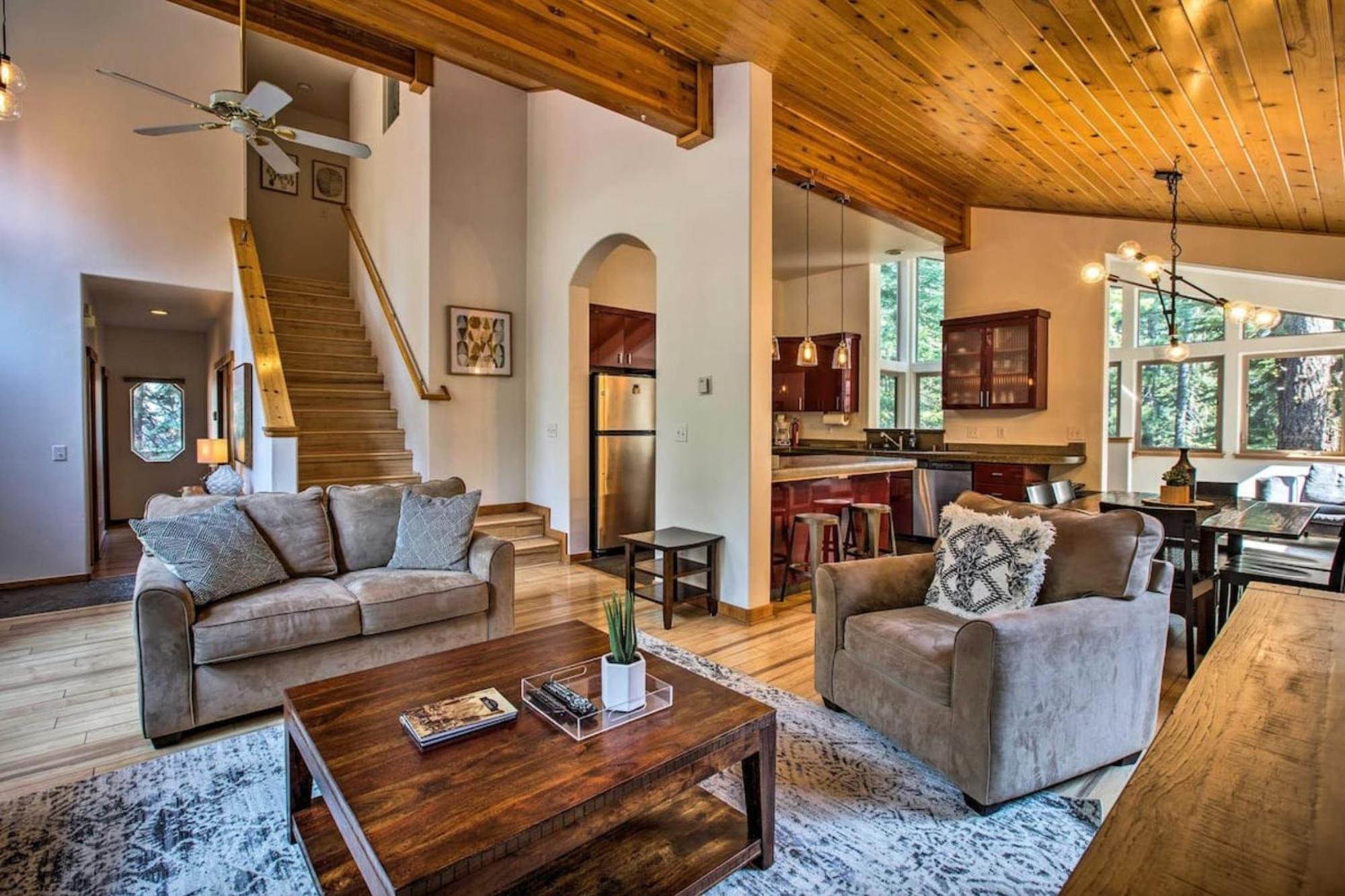 Moosetrack By Avantstay Cozy Cabin In The Of Tahoe Donner W Hot Tub ทรักกี ภายนอก รูปภาพ